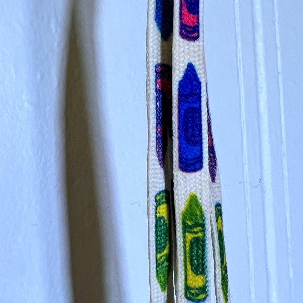 Vintage Crayon design, 80s shoelaces.
